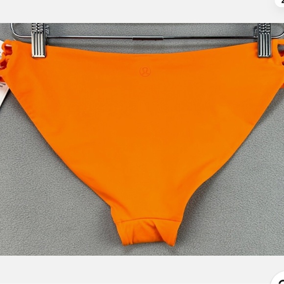 Lululemon Coastline Bottom in Vivid Amber - Picture 5 of 9